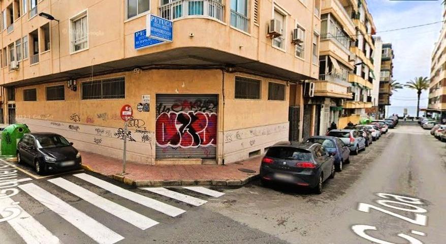 SE ALQUILA LOCAL COMERCIAL DE 350 MTS2, PLAYA DEL CURA TORREVIEJA photo 0