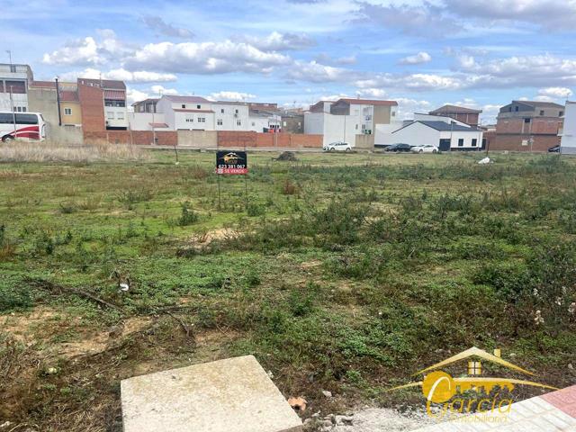 Terreno en venta en Calamonte de 520 m2 photo 0