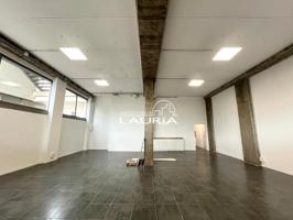 Local en alquiler en Valencia de 121 m2 photo 0
