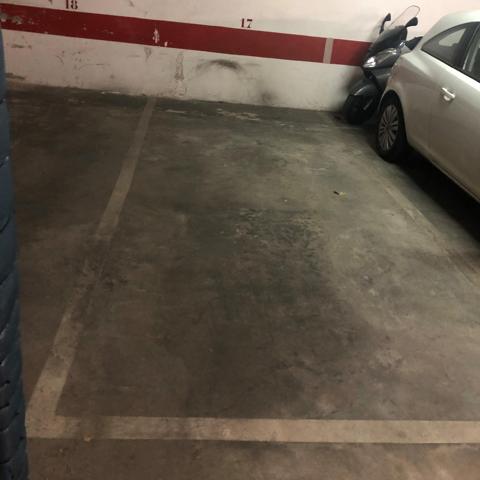 Parking En venta en Girona photo 0