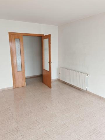 Piso En venta en Salt photo 0