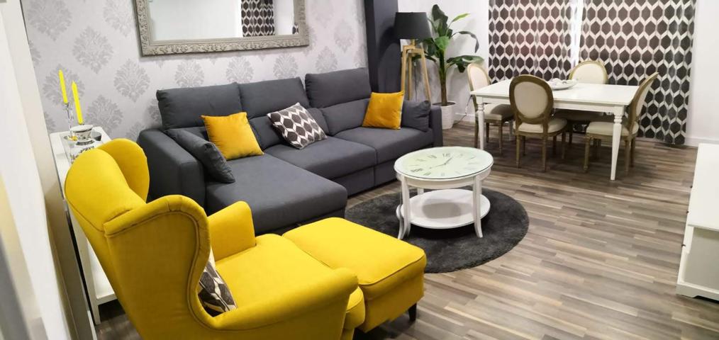 Piso En venta en Girona photo 0