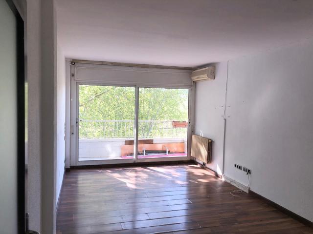 Piso En venta en Girona photo 0