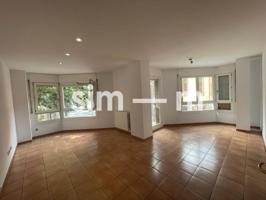 Piso en Venta - Zona Capuchinos photo 0