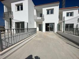 CHALET EN VENTA CON AMPLIAS TERRAZAS Y GARAJES photo 0