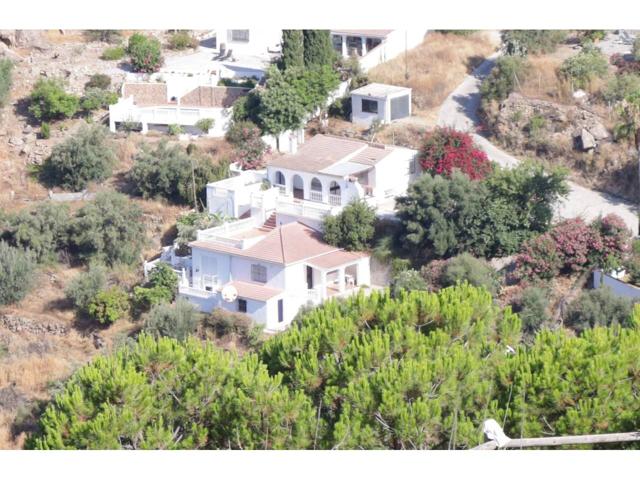 DOS VIVIENDAS INDEPENDIENTES EN TORROX photo 0