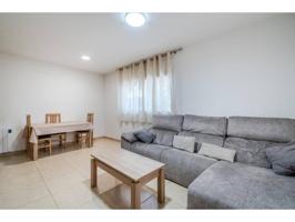 Piso en Venta en Salt en la zona del Vecindario photo 0