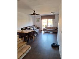 Casa en venta en Quart photo 0