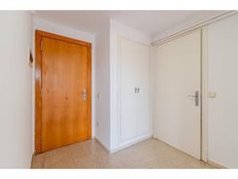 Piso en venta en Girona photo 0