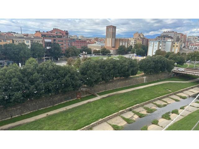 Piso en venta en Carme-Vistalegre(17004) photo 0
