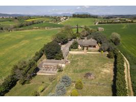 Xalet en venta en Cornellà del Terri photo 0