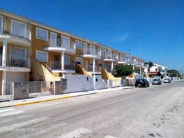 Casa adosada en venta en Daimús photo 0