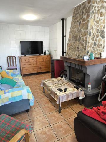 Casa en venta en Cervelló photo 0