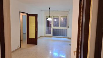 Piso en venta en Eixample, Barcelona photo 0