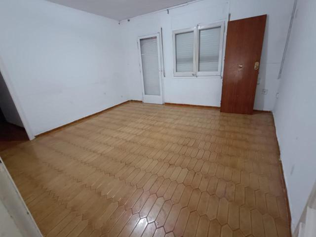 Piso de Banco en venta en Mollet del Vallès photo 0