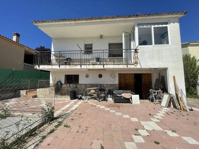 Vivienda de banco en masquefa photo 0