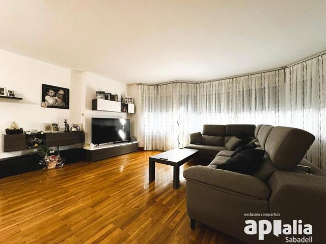 Piso en Sabadell Centro photo 0