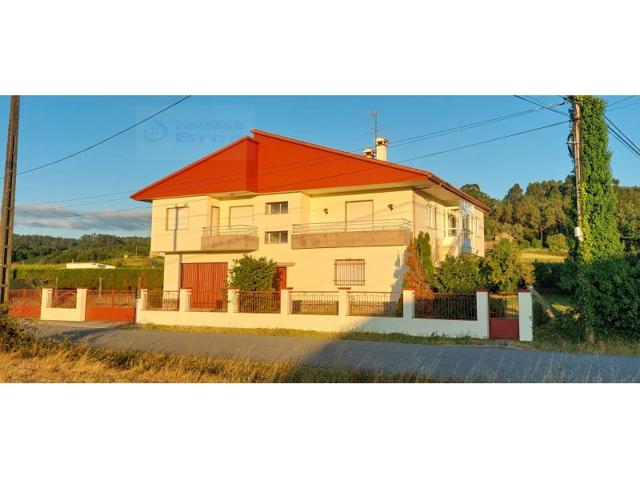 Casa En venta en A Estrada photo 0