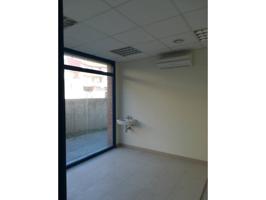 Local comercial en alquiler en Olot photo 0