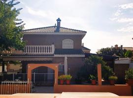 Espectacular chalet en la exclusiva zona de La Almajada photo 0