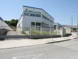 Industrial En venta en Sant Esteve Sesrovires photo 0