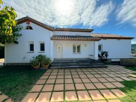 Casa En venta en Corbera De Llobregat photo 0