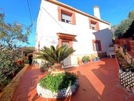 ¡Tu hogar ideal te espera en Torrelles de Llobregat! photo 0