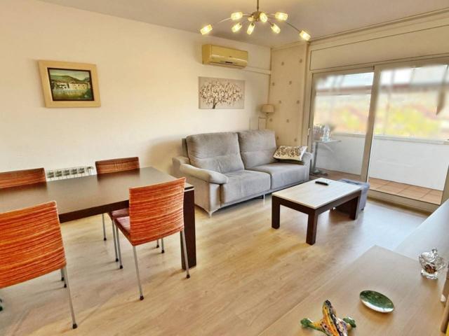 Piso en venta en Sant Vicenç dels Horts photo 0