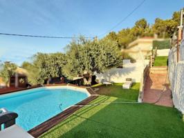 Chalet unifamiliar en venta en Sant Vicenç dels Horts photo 0