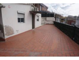 Casa en venta en Sant Vicenç dels Horts photo 0