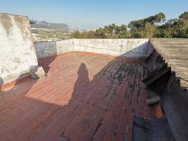 Casa en venta en Sant Vicenç dels Horts photo 0