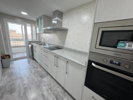 ¡ATENCION ESTUDIANTES Y FAMILIAS!! Alquiler en Blasco Ibáñez – Zona Universitaria de Valencia photo 0