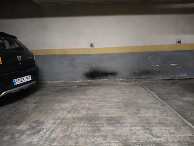 SE VENDE PLAZA DE GARAJE photo 0