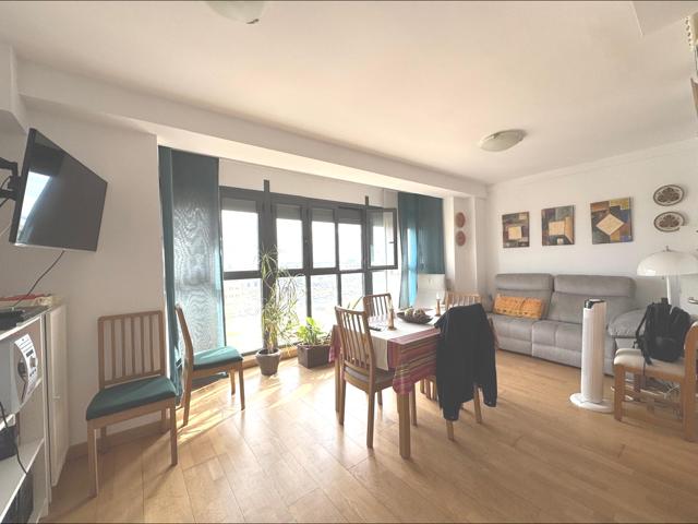 QUIERES DISFRUTAR DEL MAR MEDITERRANEO CADA DIA PLAYA DE LA MALVARROSA photo 0