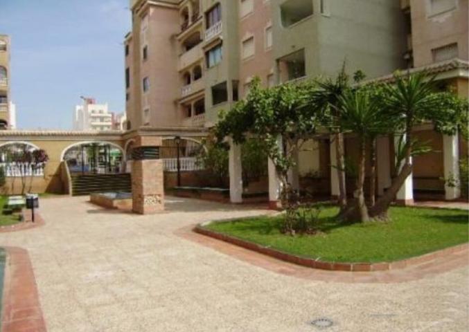 Piso En venta en Torrevieja photo 0