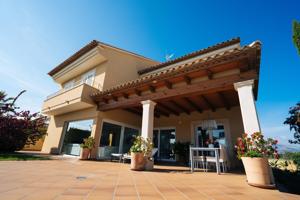 Villa En venta en L'Alfàs del Pi photo 0