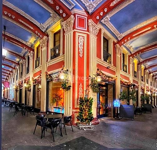 RESTAURANTE Y COCTELERÍA EN LA PLAZA DEL PILAR photo 0