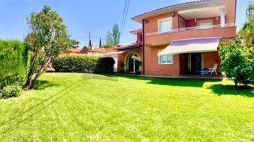 ¡Espectacular chalet rodeado de naturaleza! photo 0
