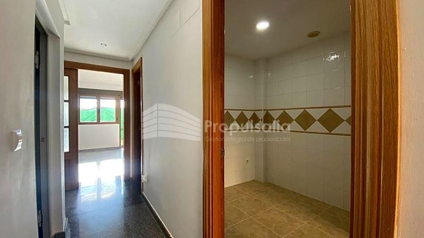 Preciosa vivienda unifamiliar con piscina comunitaria en La Marlofa, La Joyosa. photo 0