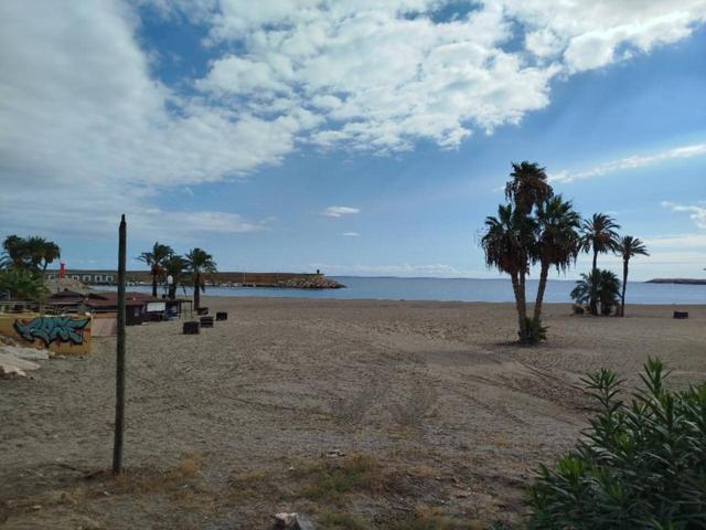 Local comercial en venta en Carboneras photo 0