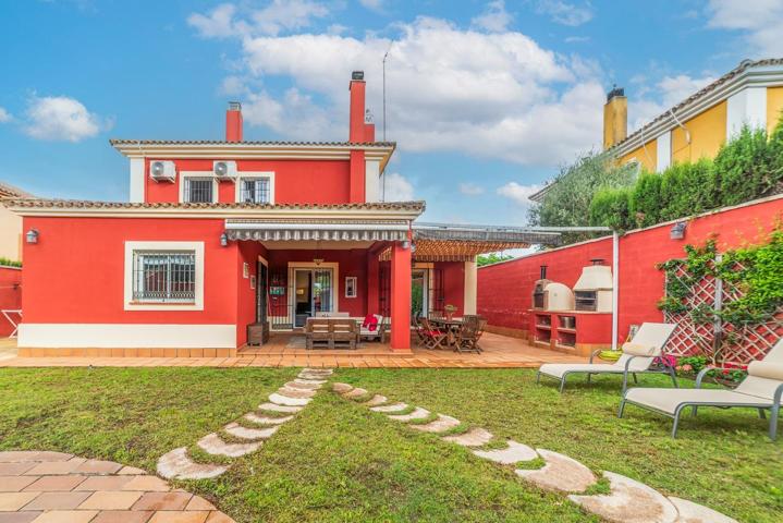 Unifamiliar En venta en Olivar De Quintos, Montequinto photo 0