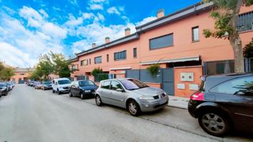 KASAURBANA ofrece en VENTA chalet ADOSADO en zona HISPANOAMÉRICA - VALDEMORO photo 0