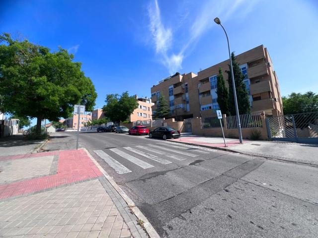 KASAURBANA ofrece en venta PISO en zona RESTÓN - VALDEMORO photo 0