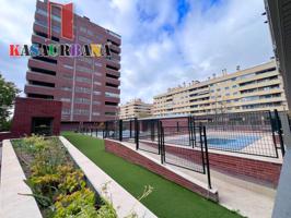 KASAURBANA ofrece en VENTA ÁTICO EN EL QUIÑÓN photo 0