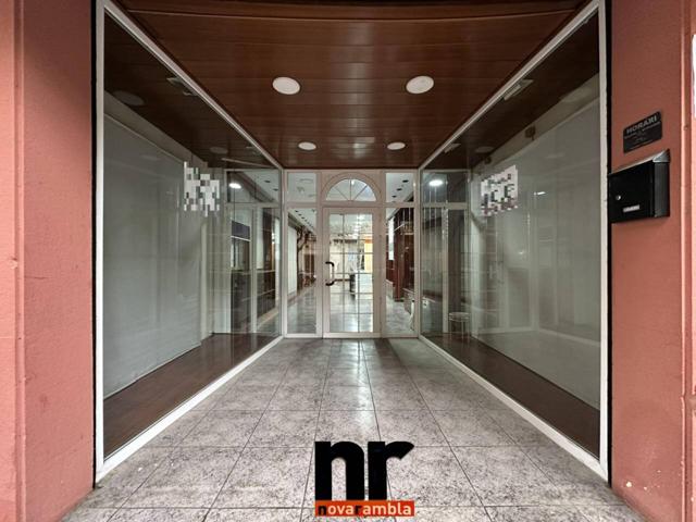 Alquiler de local comercial en Barberà del Vallès (Zona Ayuntamiento) photo 0