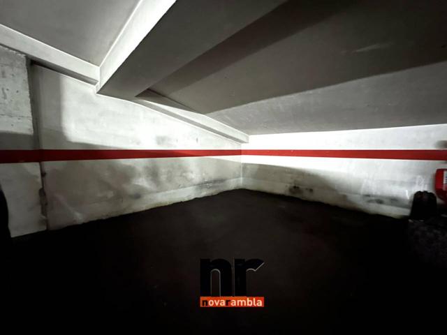 Alquiler de plaza de parking en Ripollet Centro photo 0