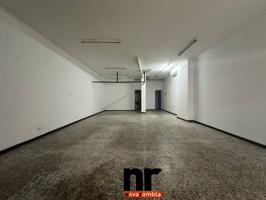 Venta de local comercial en Ripollet photo 0
