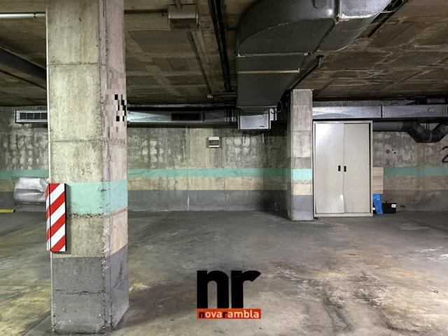 Garaje en alquiler en Pinetons photo 0