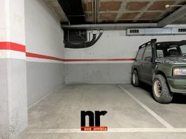 Garaje en venta en Can Clos-Els Pinetons photo 0