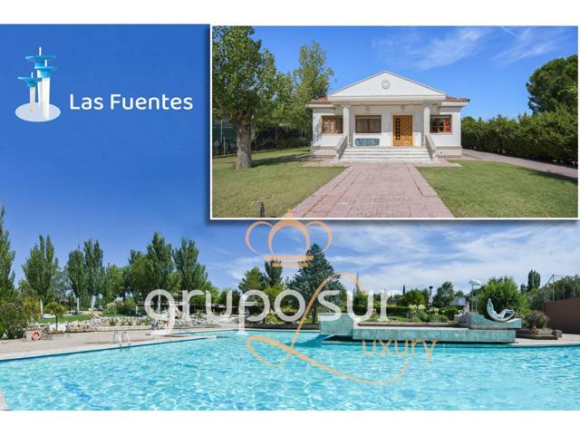 Precioso chalet independiente con piscinas y zonas comunitarias en la urbanización Las Fuentes, en Mojados, Valladolid photo 0